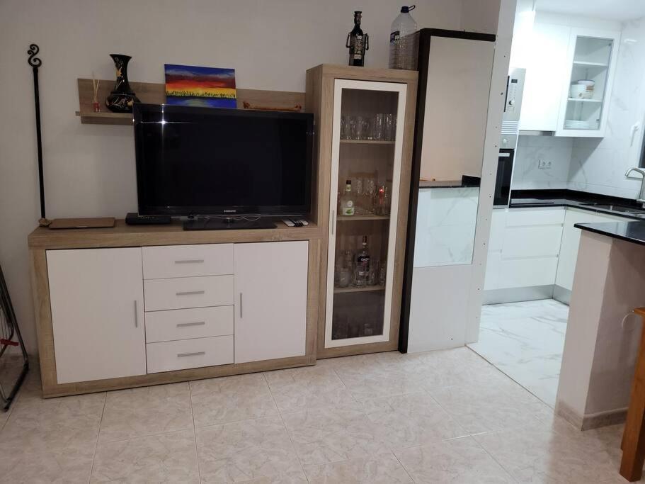Apartamento Bajo Con Terraza Y Piscina Torrevieja Eksteriør billede