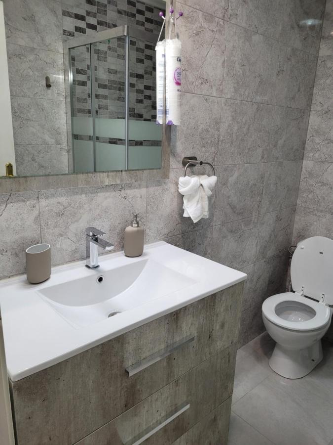 Apartamento Bajo Con Terraza Y Piscina Torrevieja Eksteriør billede