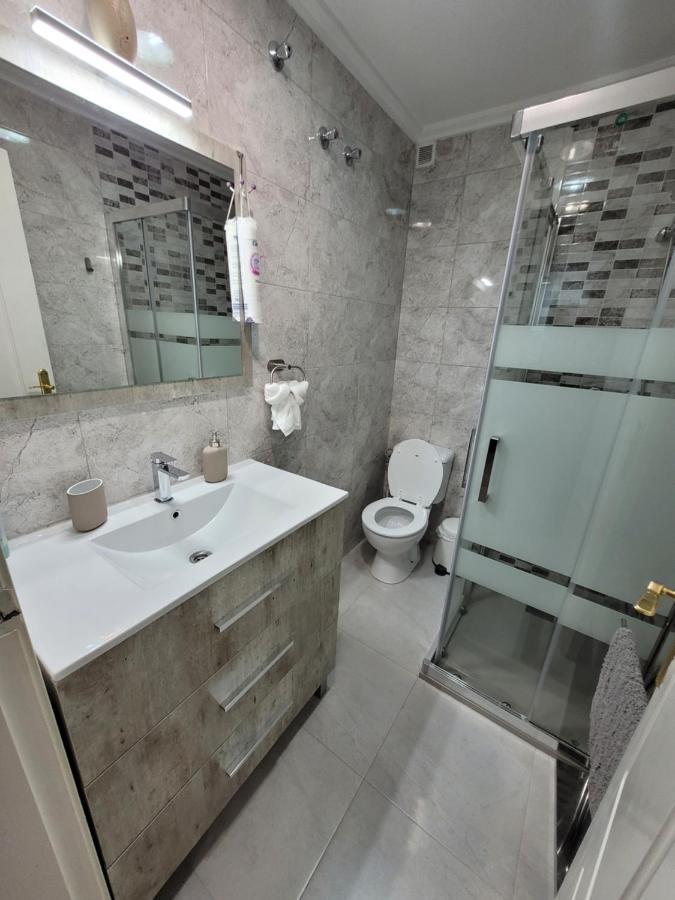 Apartamento Bajo Con Terraza Y Piscina Torrevieja Eksteriør billede