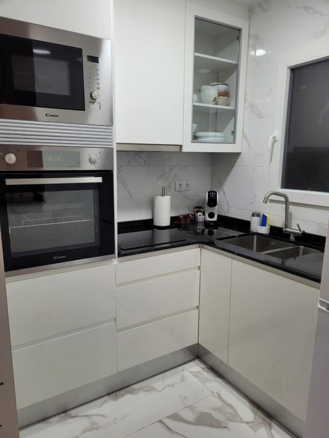 Apartamento Bajo Con Terraza Y Piscina Torrevieja Eksteriør billede