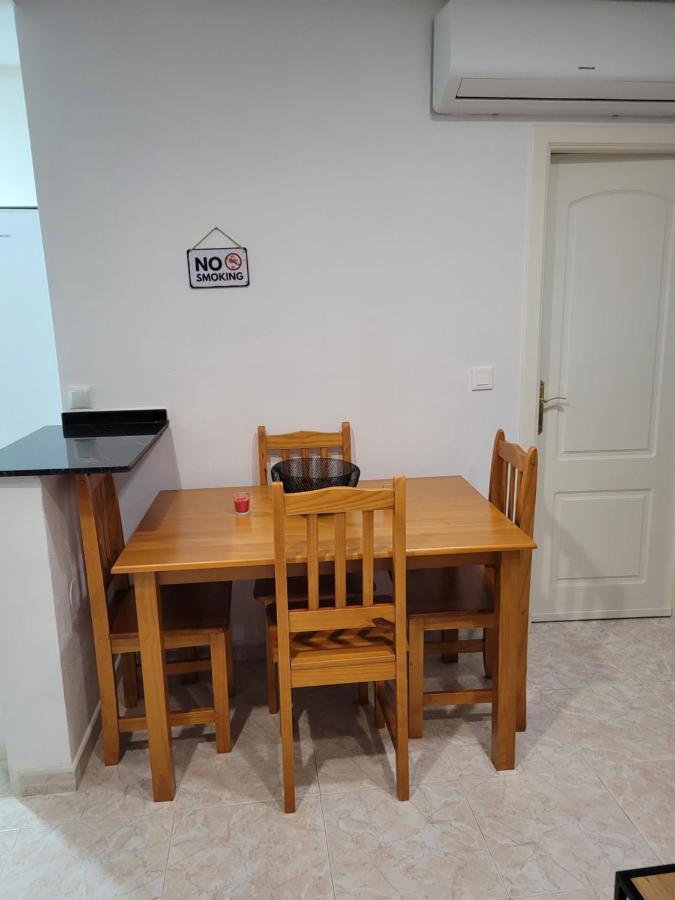 Apartamento Bajo Con Terraza Y Piscina Torrevieja Eksteriør billede