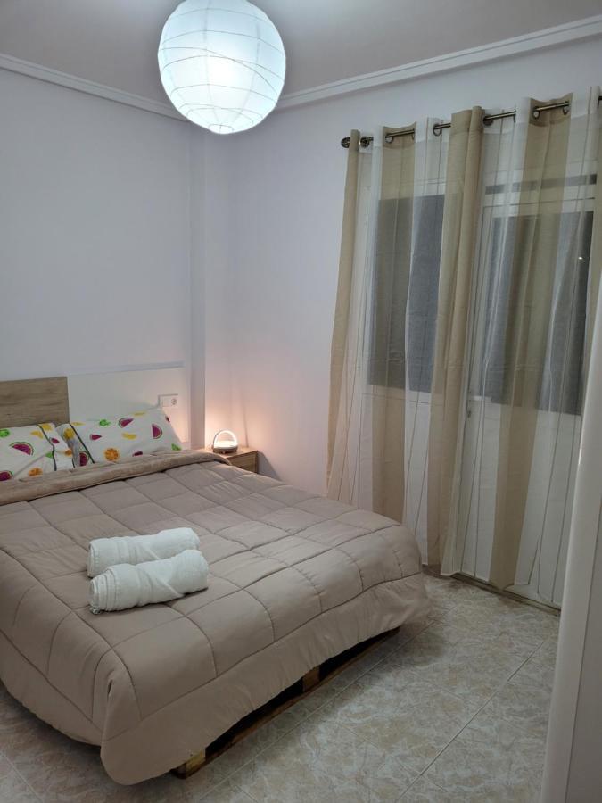 Apartamento Bajo Con Terraza Y Piscina Torrevieja Eksteriør billede