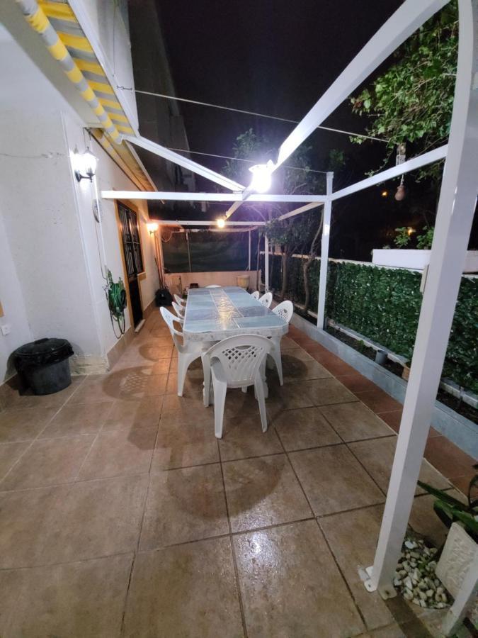 Apartamento Bajo Con Terraza Y Piscina Torrevieja Eksteriør billede