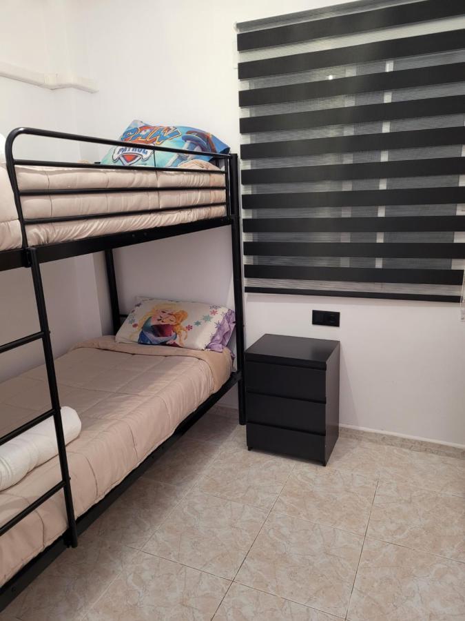 Apartamento Bajo Con Terraza Y Piscina Torrevieja Eksteriør billede